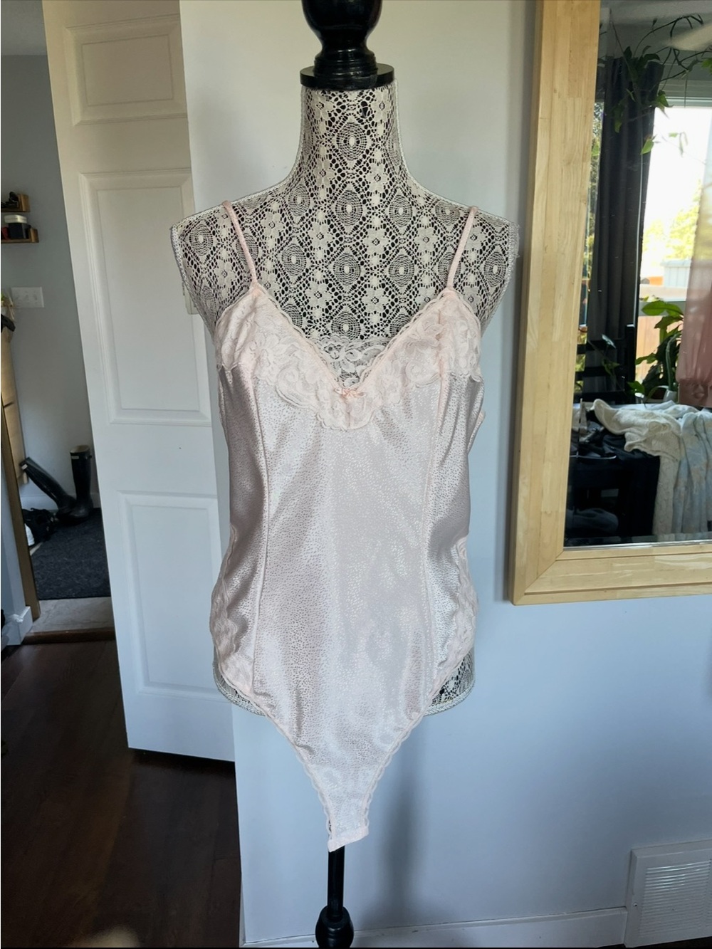 Vintage Coquette Lingerie Lace Trim Low Back Satin Bodysuit Top Blush Pink Large